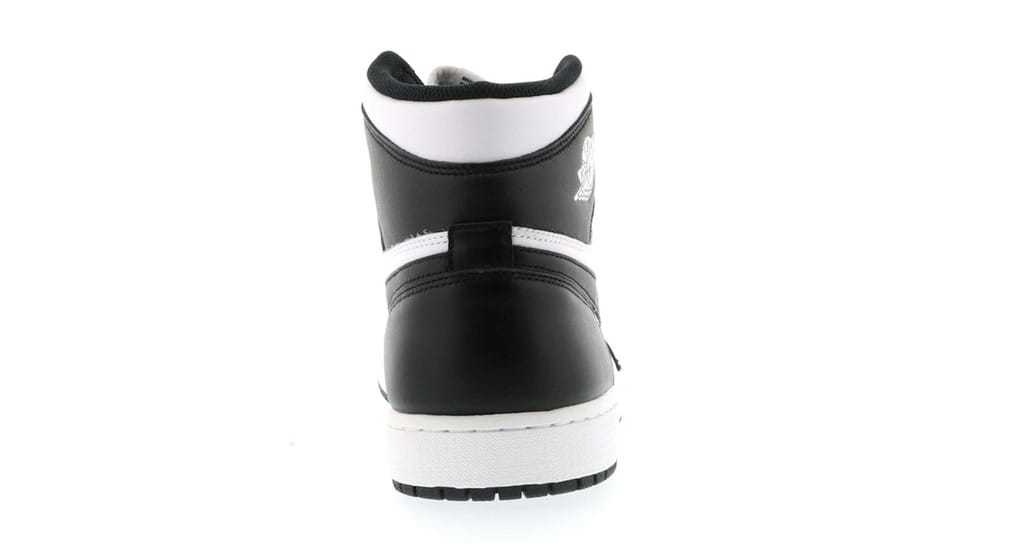 Air Jordan 1 Retro Black White 2014 (555088-010)