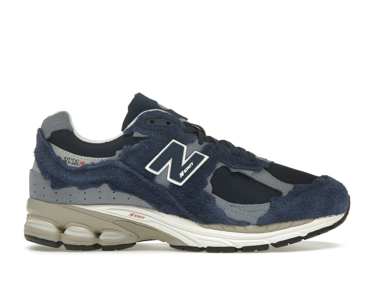New Balance 2002R Protection Pack Navy Grey M2002RDK
