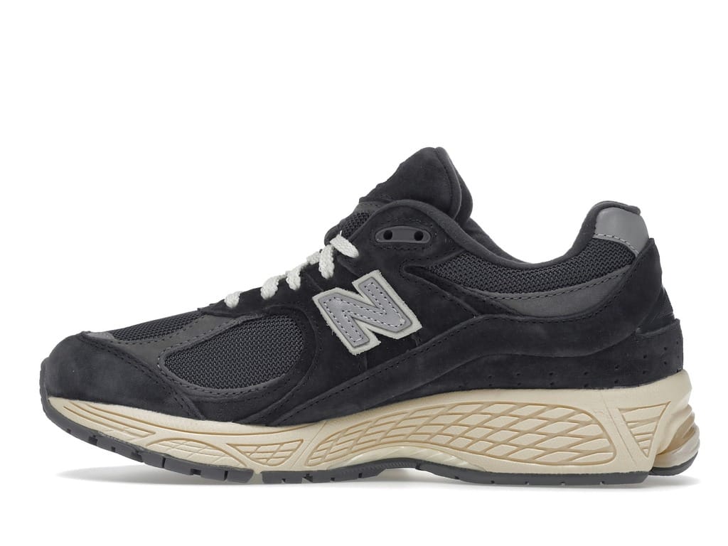 New Balance 2002R Black Dark Grey M2002RHO Sneakers